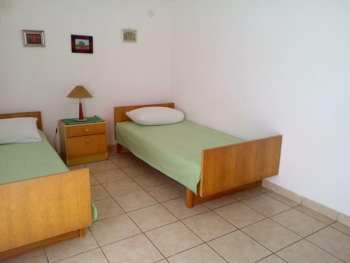 Apartments Luce-With Parking Nin Luaran gambar